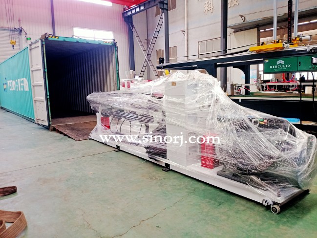 當下流行的POE床墊生產線裝柜進行時